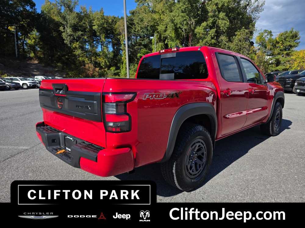 Used 2026 Nissan Frontier PRO-4X AWD/4WD image 4