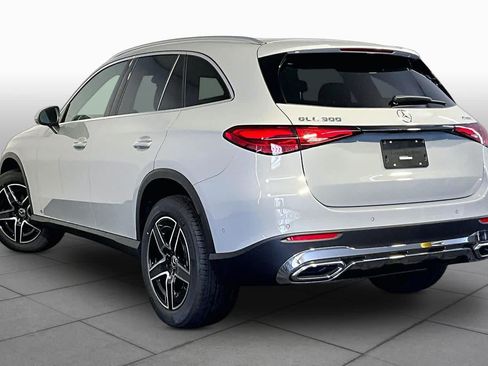 New 2027 Mercedes-Benz GLC 300 4MATIC image 3