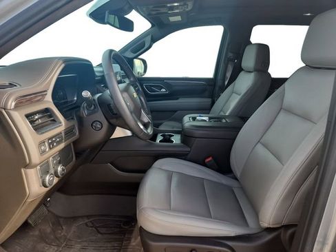 Used 2023 Chevrolet Tahoe LT w/ LT Signature Plus Package image 9