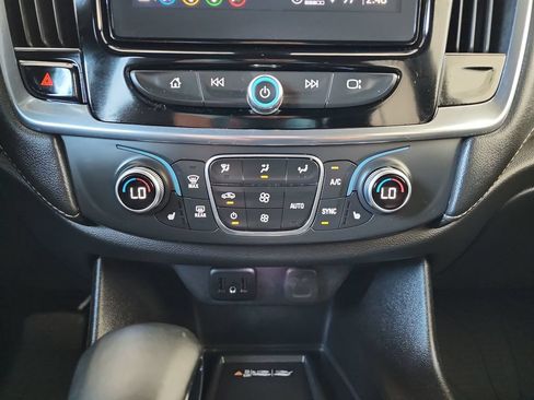 Certified 2023 Chevrolet Traverse LT w/ LPO, Floor Liner Package AWD/4WD image 28