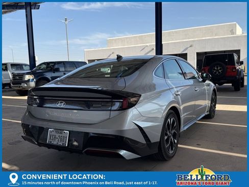 Used 2025 Hyundai Sonata SEL FWD image 4