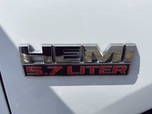 Used 2017 RAM 1500 Big Horn AWD/4WD image 2