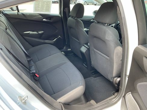 Used 2017 Chevrolet Cruze LT w/ Convenience Package FWD image 34