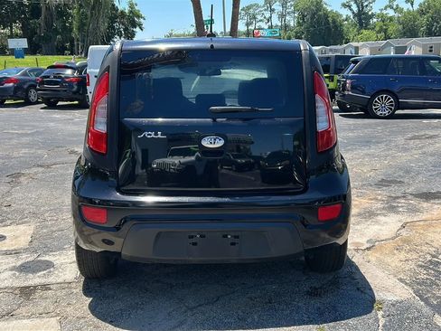 Used 2013 Kia Soul FWD image 6