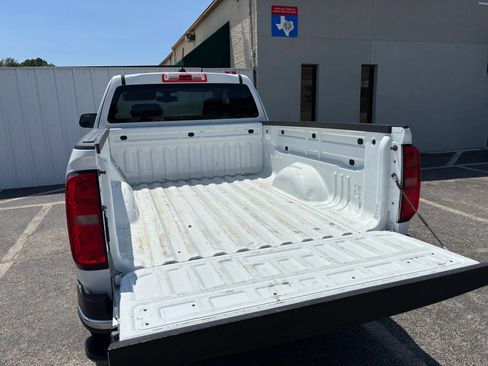 Used 2017 Chevrolet Colorado W/T w/ WT Convenience Package RWD image 5