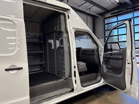 Used 2018 Nissan NV 2500 S RWD image 20