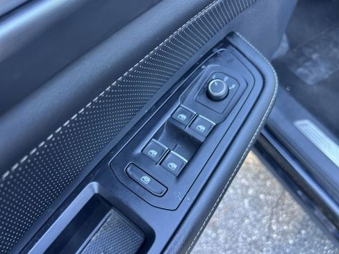 Certified 2024 Volkswagen Atlas Cross Sport SE image 13