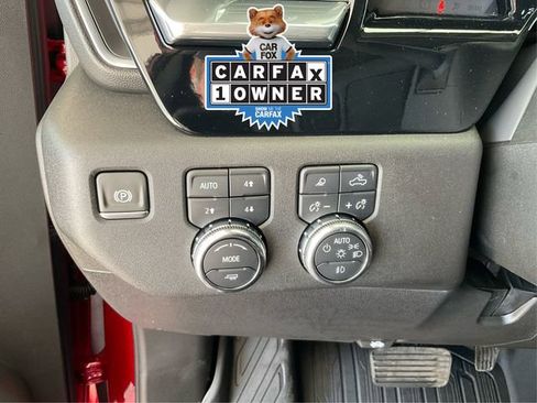 Used 2025 GMC Sierra 3500 SLT w/ SLT Premium Package image 18