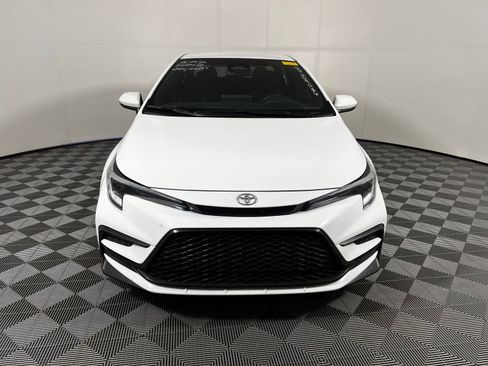 Certified 2024 Toyota Corolla SE FWD image 2