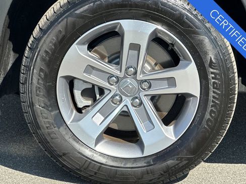 Certified 2025 Honda Pilot EX-L image 30