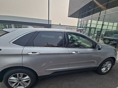 Used 2018 Ford Edge SEL w/ Equipment Group 201A AWD/4WD image 3