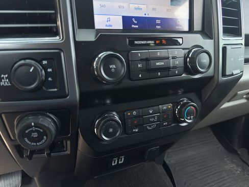 Used 2020 Ford F150 XLT w/ Equipment Group 302A Luxury AWD/4WD image 30