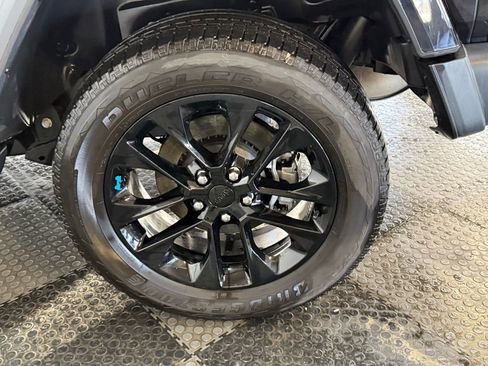 Used 2023 Jeep Wrangler Unlimited Sahara w/ Cold Weather Group image 20