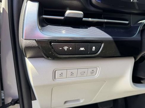 Used 2022 Kia Carnival SX Prestige FWD image 21