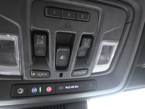 Used 2023 Chevrolet Silverado 1500 ZR2 w/ Technology Package AWD/4WD image 19