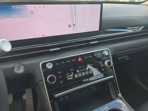 Used 2025 Genesis GV80 2.5T image 20