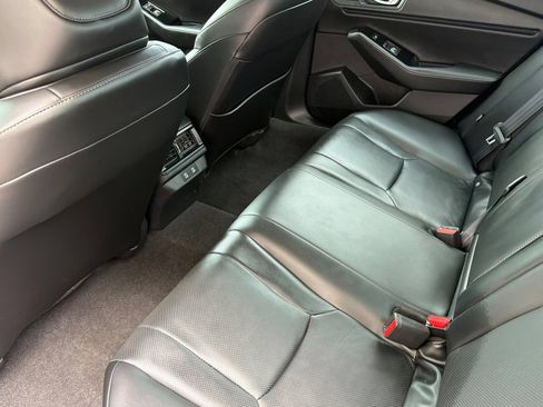 Used 2024 Honda Accord Touring image 12