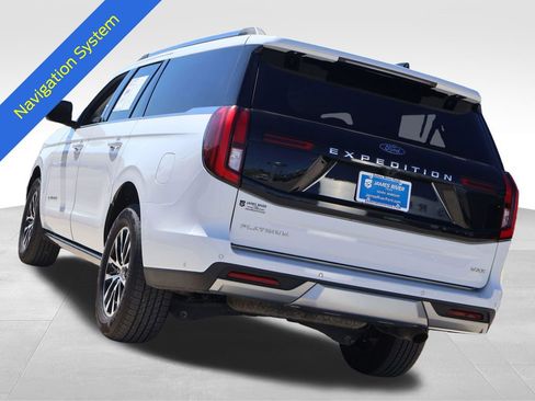 Certified 2025 Ford Expedition Max Platinum image 4