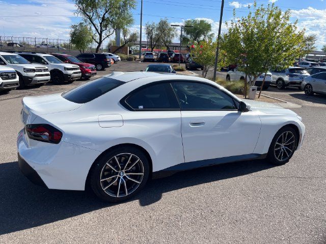 Used 2023 BMW 230i Coupe w/ Convenience Package RWD image 7