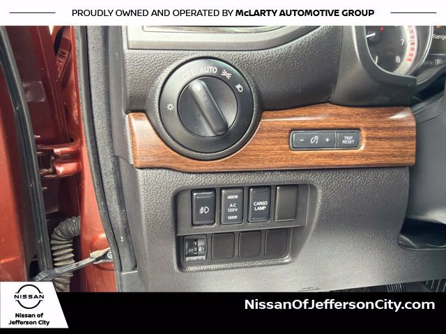 Used 2017 Nissan Titan Platinum Reserve AWD/4WD image 31