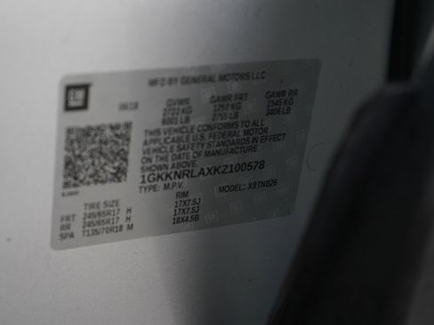 Used 2019 GMC Acadia SLE image 30