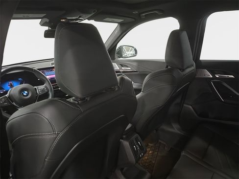 Certified 2025 BMW X1 xDrive28i w/ Technology Package image 11