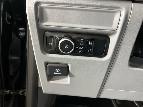 Used 2024 Ford F150 XLT AWD/4WD image 17