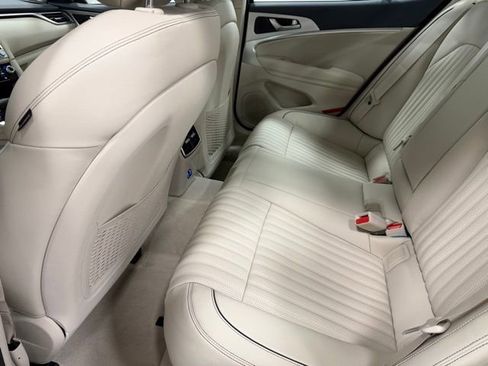 New 2026 Genesis G70 2.5T Prestige image 23
