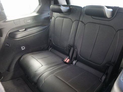 New 2025 Jeep Grand Cherokee L Overland AWD/4WD image 9