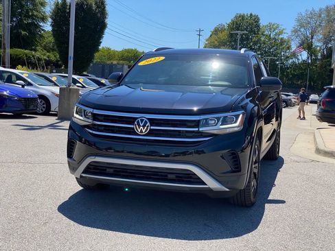 Used 2022 Volkswagen Atlas Cross Sport SE FWD image 3