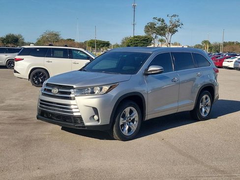 Used 2018 Toyota Highlander Limited image 8