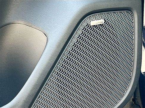 New 2025 Mitsubishi Outlander SEL image 19