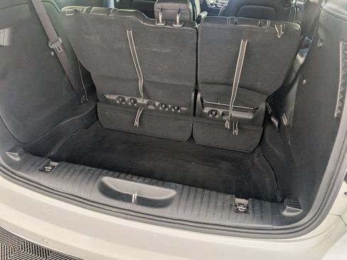 Used 2025 Chrysler Pacifica Select FWD image 28