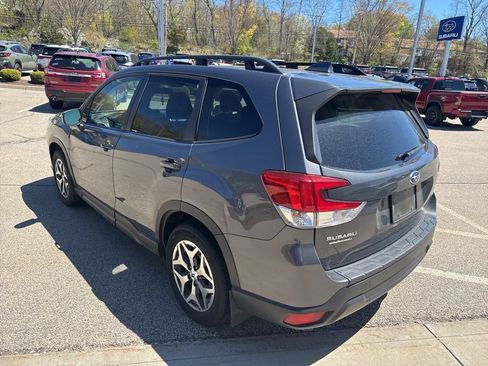 Used 2023 Subaru Forester Premium AWD/4WD image 4