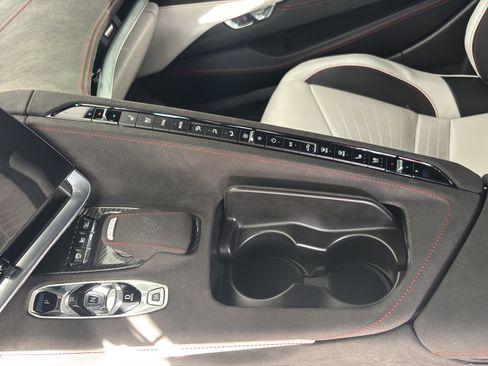 Used 2023 Chevrolet Corvette Stingray Premium Cpe w/ Z51 Performance Package image 33