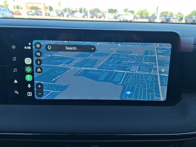 Used 2025 Nissan Kicks SR w/ Illumination Package FWD image 19