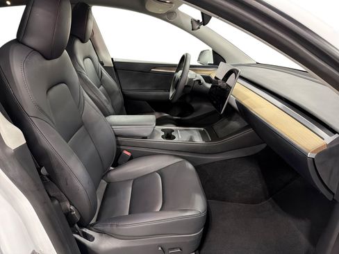 Certified 2023 Tesla Model Y Performance AWD/4WD image 13