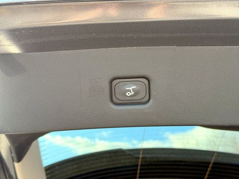 Used 2023 Lincoln Nautilus Reserve w/ Monochromatic Package image 14