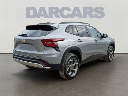 Used 2024 Chevrolet Trax LT w/ Driver Confidence Package image 6