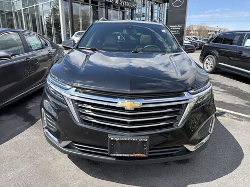 Used 2023 Chevrolet Equinox Premier AWD/4WD image 3