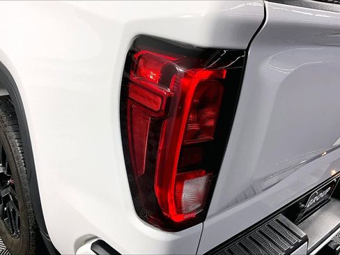 Certified 2024 GMC Sierra 1500 Elevation AWD/4WD image 28