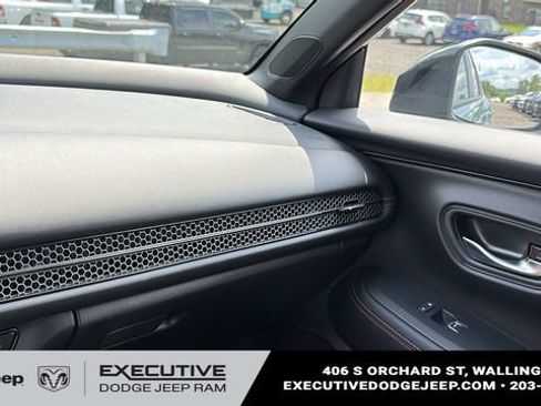 Used 2024 Honda HR-V Sport image 19
