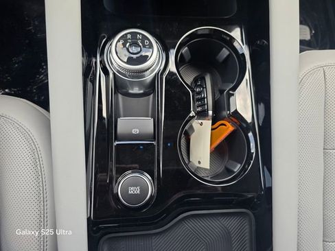 New 2026 Ford Explorer Platinum image 22