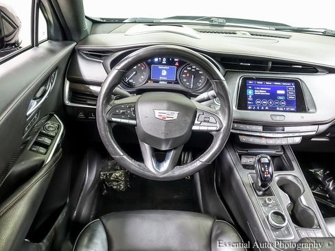 Used 2021 Cadillac XT4 Sport image 13