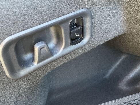 Certified 2024 Mercedes-Benz E 450 4MATIC Sedan image 11