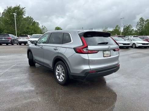 Used 2023 Honda CR-V EX image 9