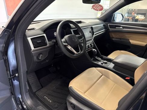 Used 2022 Volkswagen Atlas Cross Sport SE AWD/4WD image 24