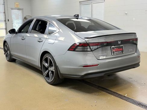 Used 2025 Honda Accord Sport image 7
