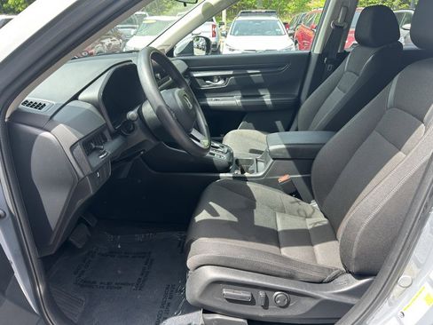 Used 2024 Honda CR-V EX image 11