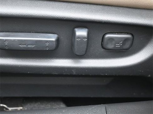 Used 2016 Honda Accord Touring image 31